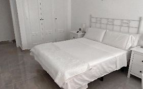 Precioso Dormitorio En El Centro De Torremolinos